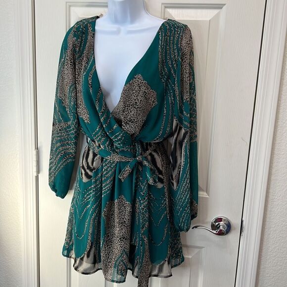 Auditions Fashion Dress V Neck Hunter Green Black Tan Animal Print Mini Belt Inc - Picture 2 of 10